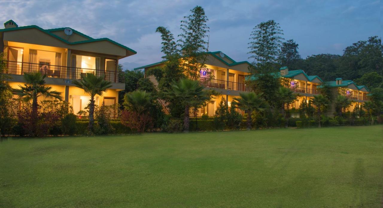 Winsome Resort & Spa Corbett Rāmnagar Exterior foto